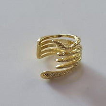 Load image into Gallery viewer, SNAKE GOLD EAR CUFF