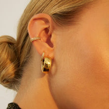 Load image into Gallery viewer, BITTER GOLD EAR CUFF