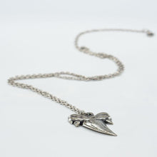 Load image into Gallery viewer, COLLANA SHARK NECKLACE