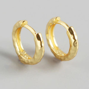 TONE HAMMERED GOLD EARRINGS