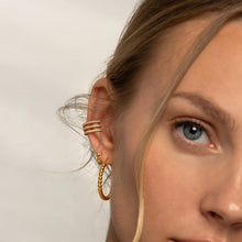 Load image into Gallery viewer, SPICY GOLD EAR CUFF