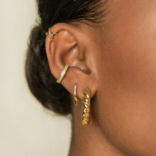 Load image into Gallery viewer, SPIDER GOLD EAR CUFF