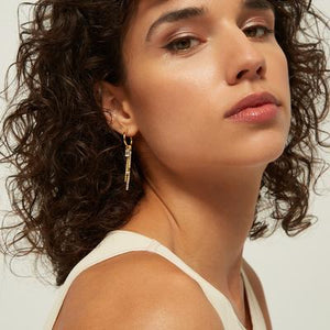 WHITE AUDREY GOLD EARRING